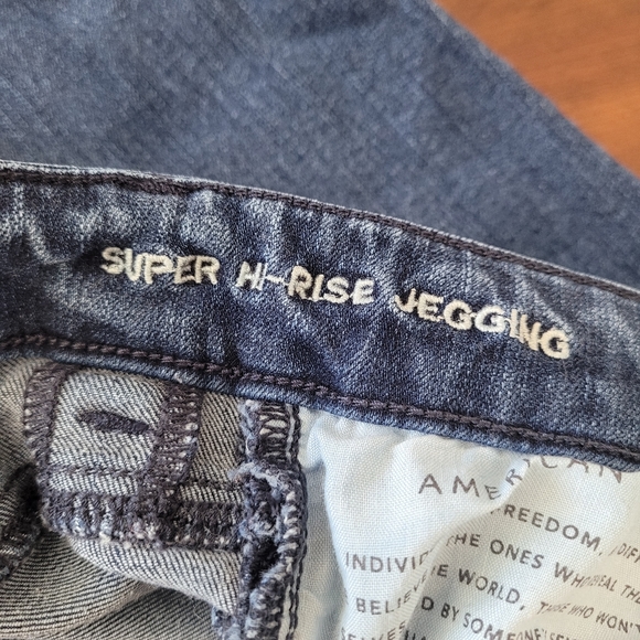 American Eagle super hi-rise jegging - Picture 6 of 7